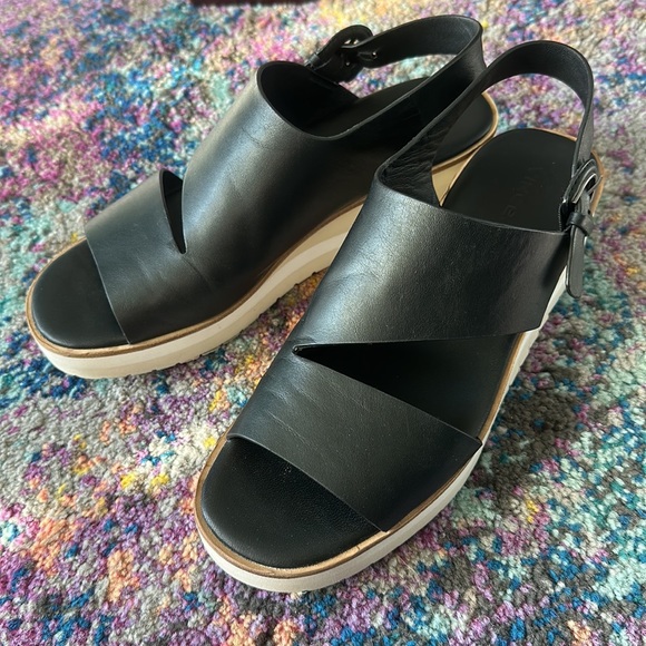 🖤VINCE Shelby Wedge Heel Sandals🖤 - Picture 3 of 16